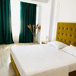 Summerland H2o Apartment *